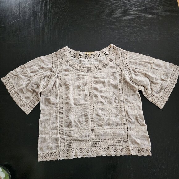 Democracy Patterned & Embroidered Short Sleeve Summer Boho Island Top Sz. L - Picture 1 of 7